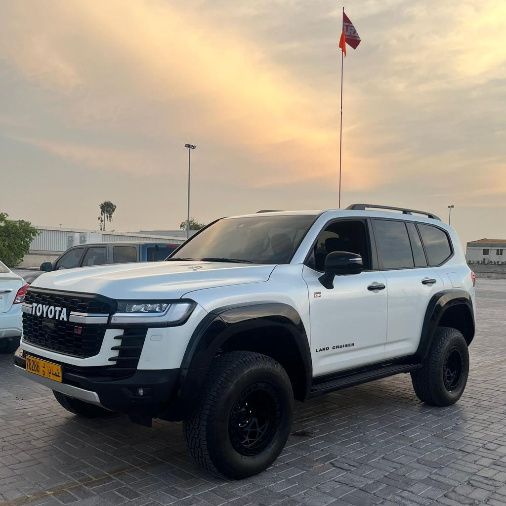 Land cruiser LC300 | Land Cruiser GR Fender Flares Kit