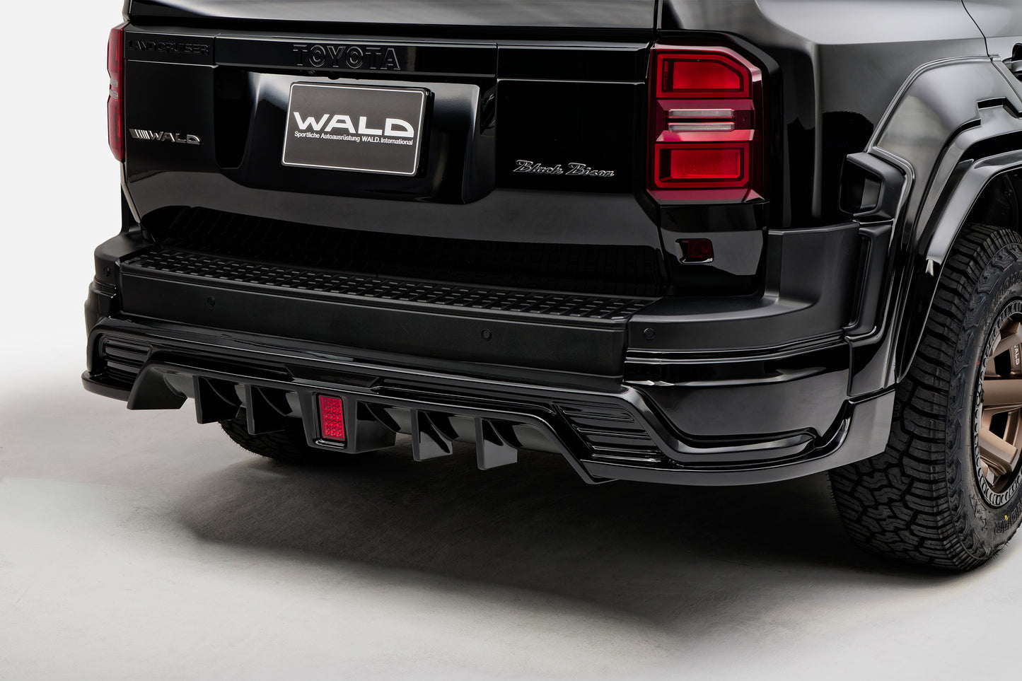 Land Cruiser Prado WALD Body Kit (2024-Present)