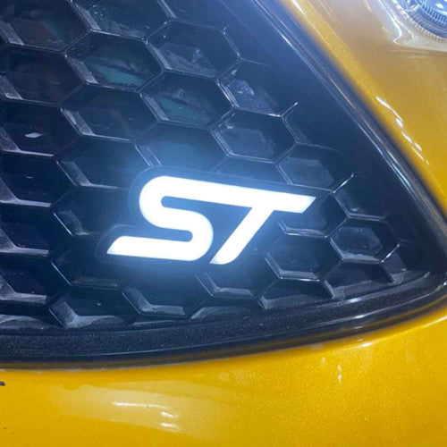 Ford Focus 'ST' illuminated badge